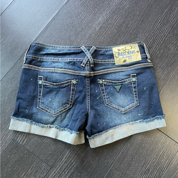 ⭐️3/$50 25 Rare Guess paint splatter jean shorts, stretchy! - Picture 2 of 5